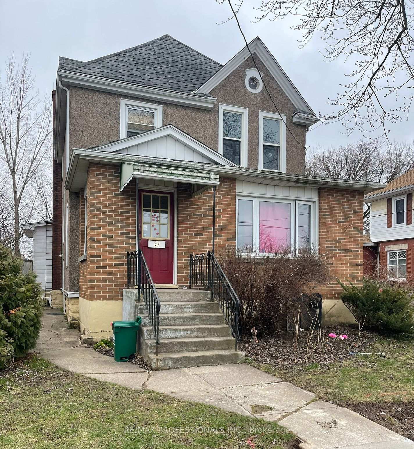 Photo 1 of 71 Young Street, Welland, Welland Downtown — HOMEH