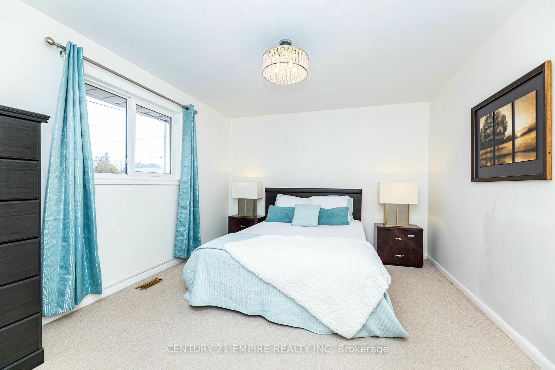 Photo 10 of 1156 Somerville Street, Oshawa, Centennial — HOMEH