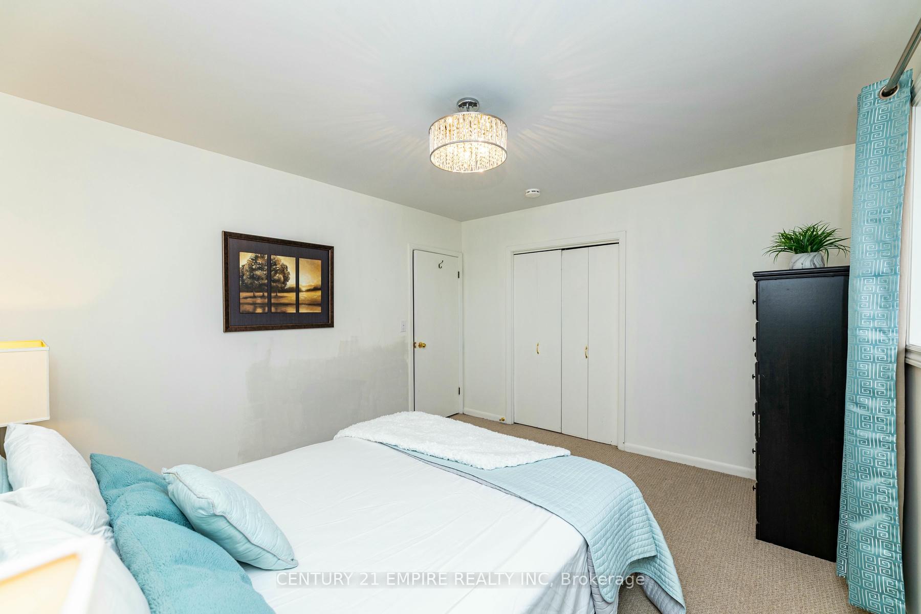 Photo 11 of 1156 Somerville Street, Oshawa, Centennial — HOMEH