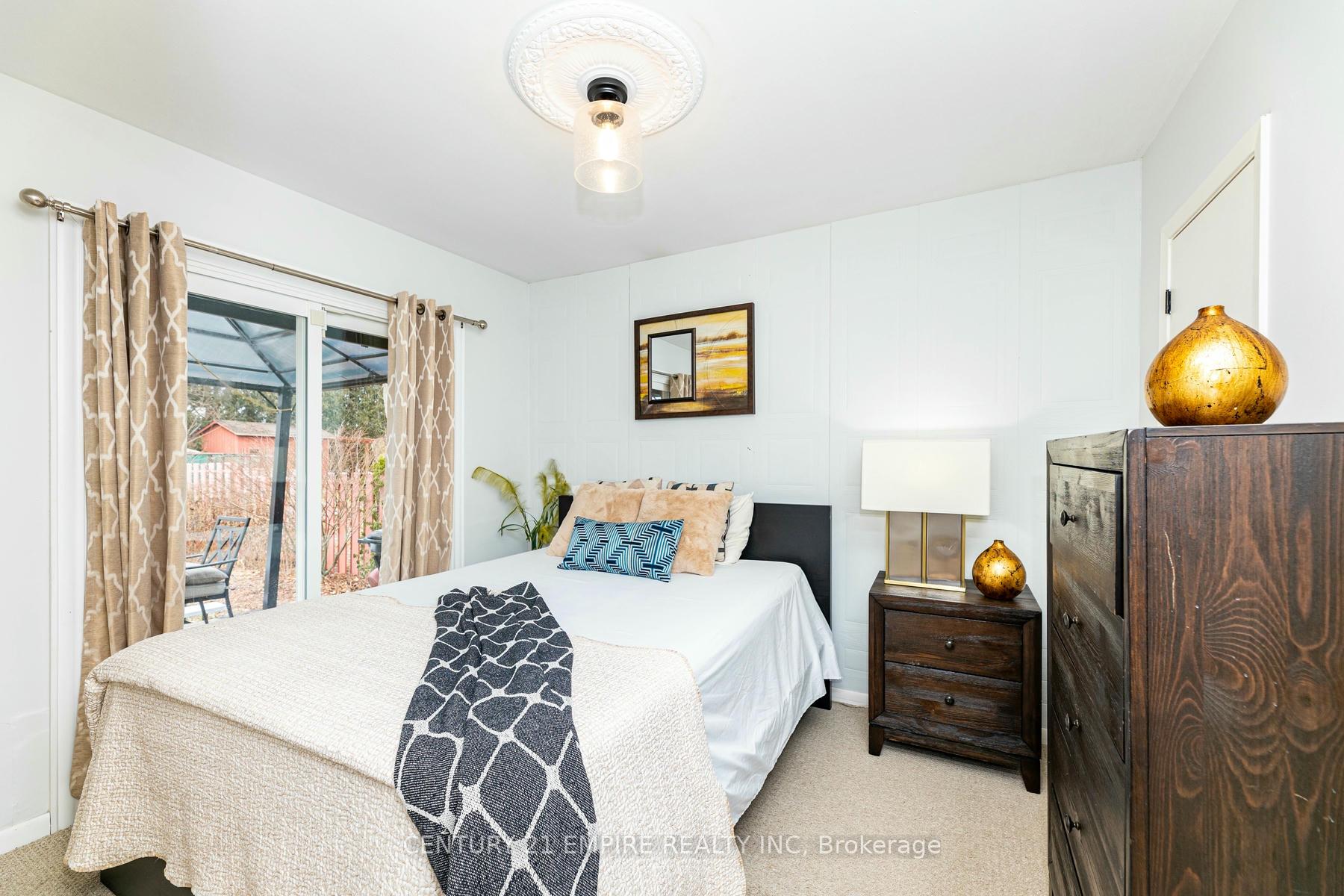 Photo 14 of 1156 Somerville Street, Oshawa, Centennial — HOMEH