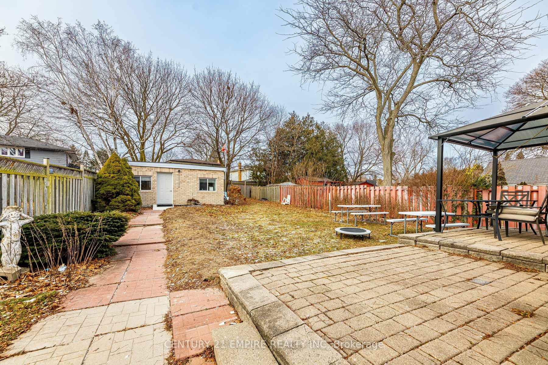 Photo 34 of 1156 Somerville Street, Oshawa, Centennial — HOMEH