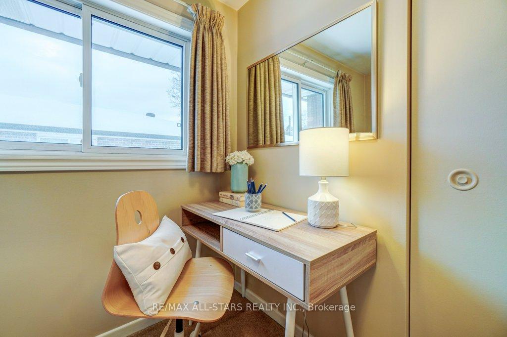 Photo 28 of 214 Bowman Avenue, Whitby, Blue Grass Meadows — HOMEH
