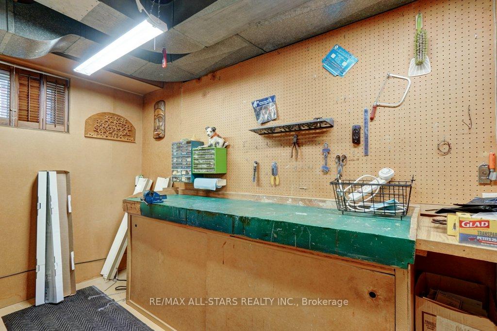 Photo 37 of 214 Bowman Avenue, Whitby, Blue Grass Meadows — HOMEH