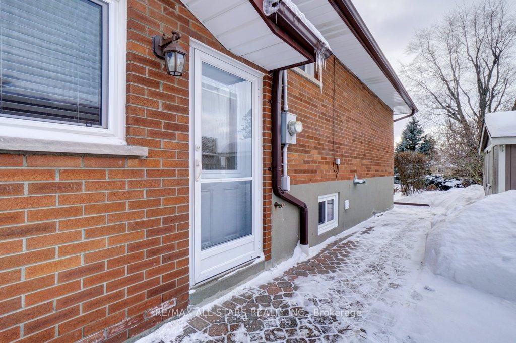 Photo 42 of 214 Bowman Avenue, Whitby, Blue Grass Meadows — HOMEH