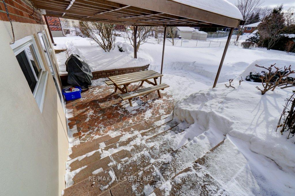 Photo 45 of 214 Bowman Avenue, Whitby, Blue Grass Meadows — HOMEH