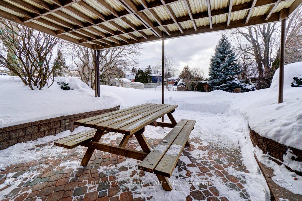 Photo 47 of 214 Bowman Avenue, Whitby, Blue Grass Meadows — HOMEH