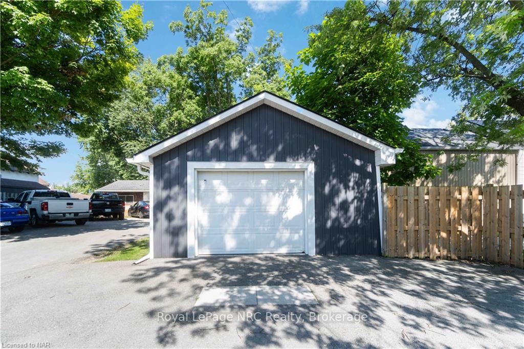 Photo 27 of 10 Thorold Road E, Welland, N. Welland — HOMEH