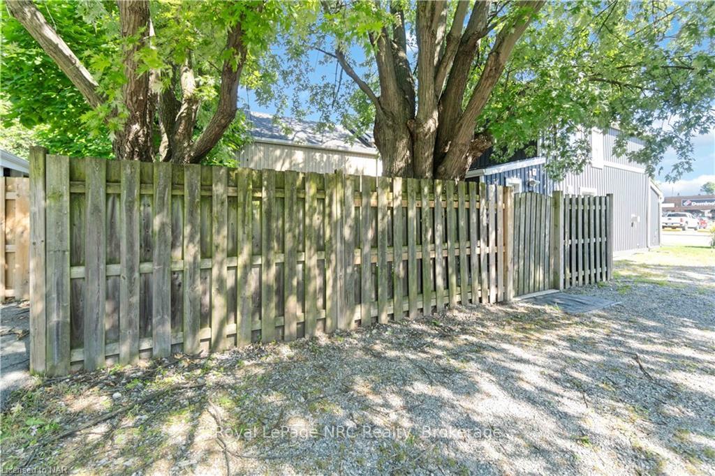 Photo 28 of 10 Thorold Road E, Welland, N. Welland — HOMEH
