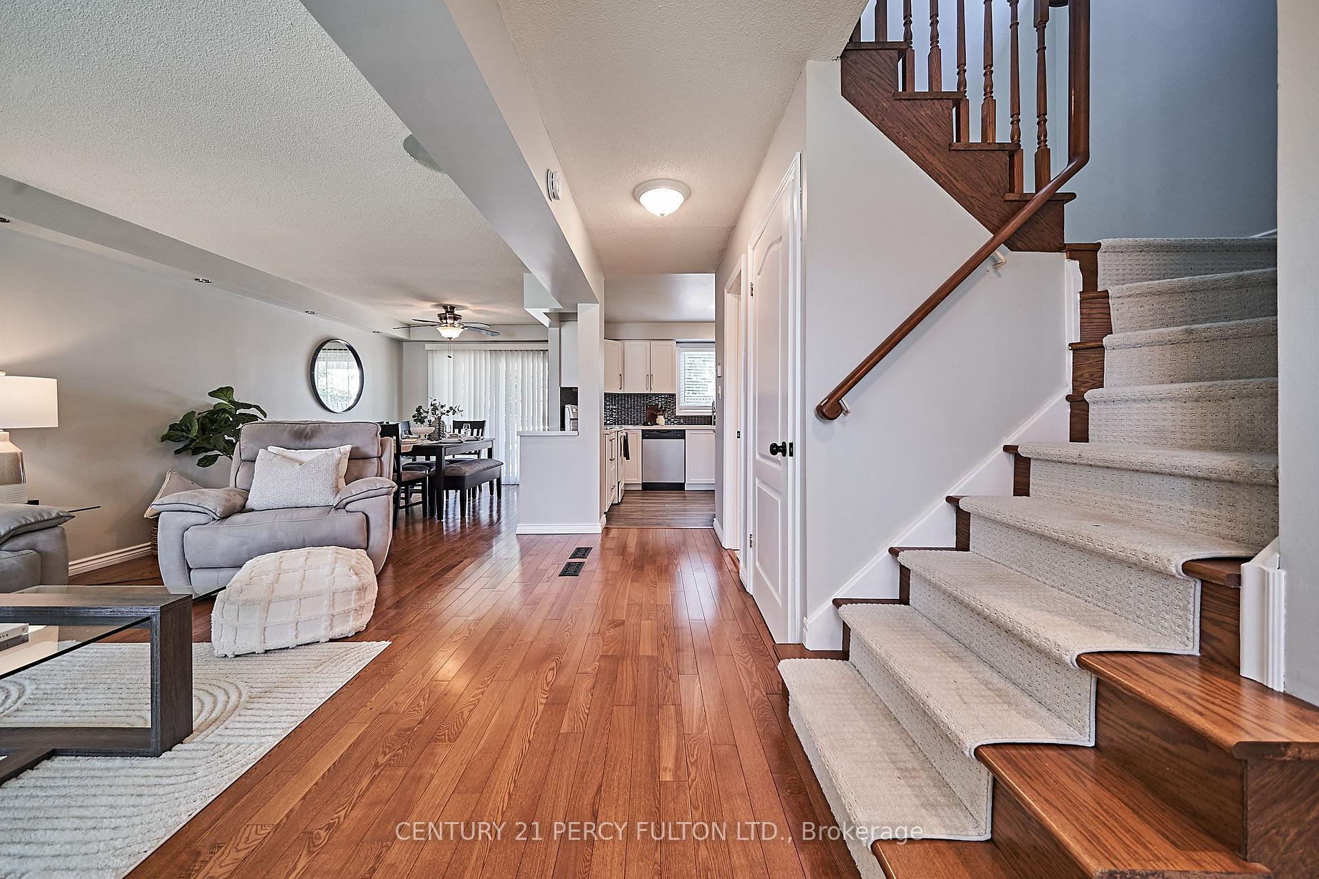 Photo 6 of 852 Copperfield Drive, Oshawa, Eastdale — HOMEH