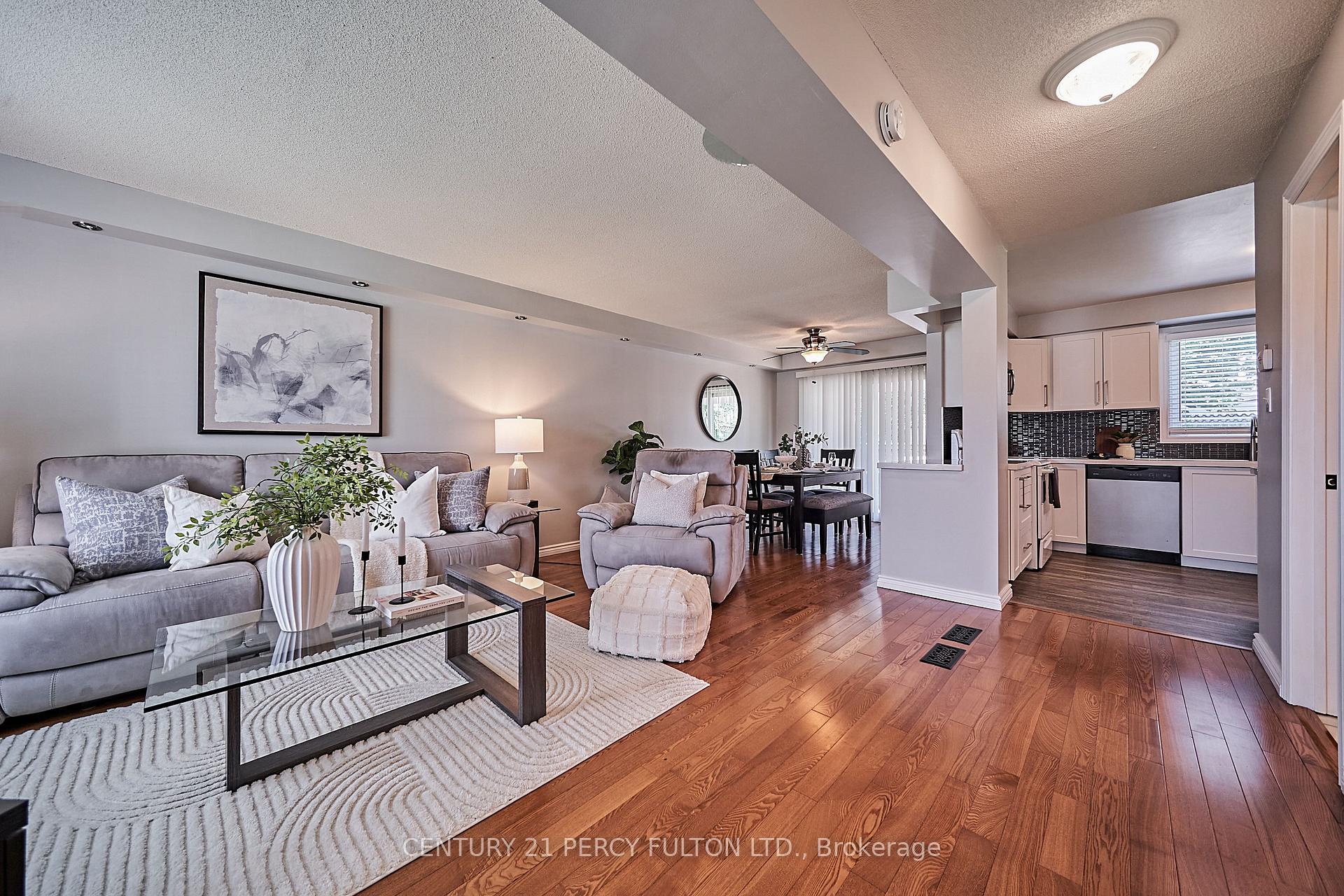 Photo 7 of 852 Copperfield Drive, Oshawa, Eastdale — HOMEH