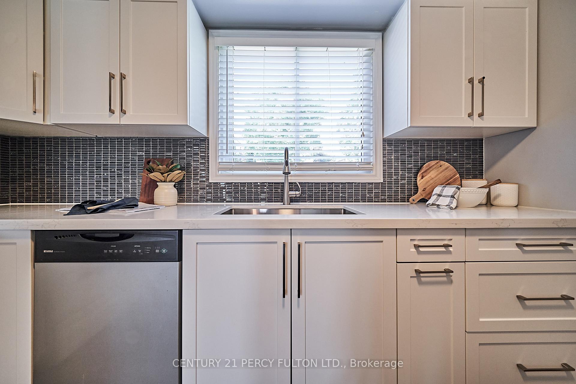 Photo 17 of 852 Copperfield Drive, Oshawa, Eastdale — HOMEH