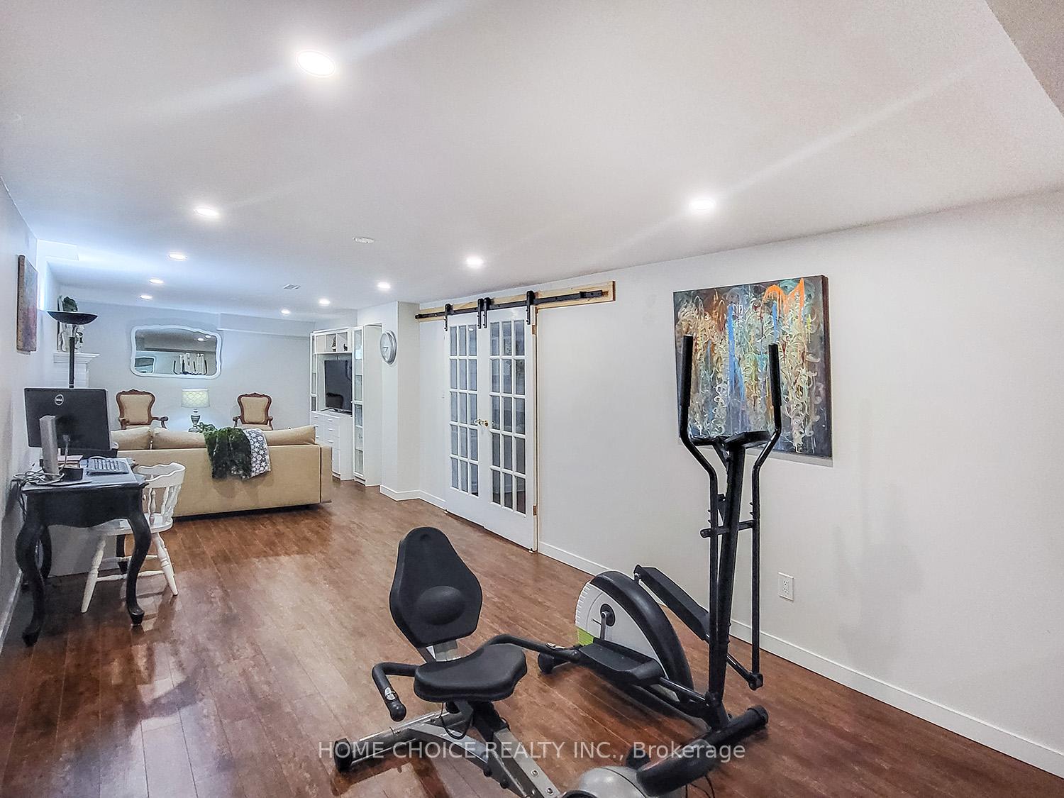 Photo 29 of 38 Canadian Oaks Drive, Whitby, Blue Grass Meadows — HOMEH