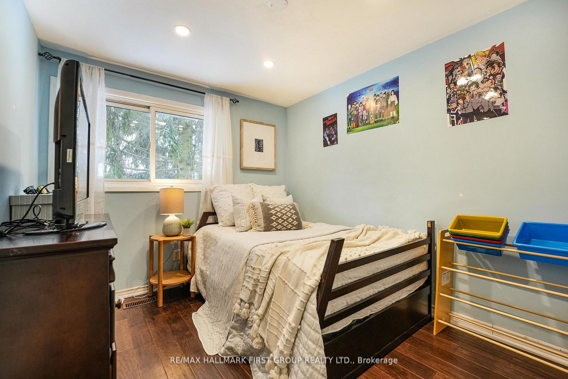 Photo 13 of 566 Berwick Crescent, Oshawa, McLaughlin — HOMEH