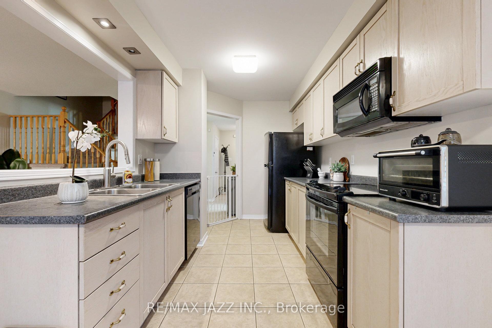 Photo 10 of 47 Macmillan Avenue, Whitby, Pringle Creek — HOMEH