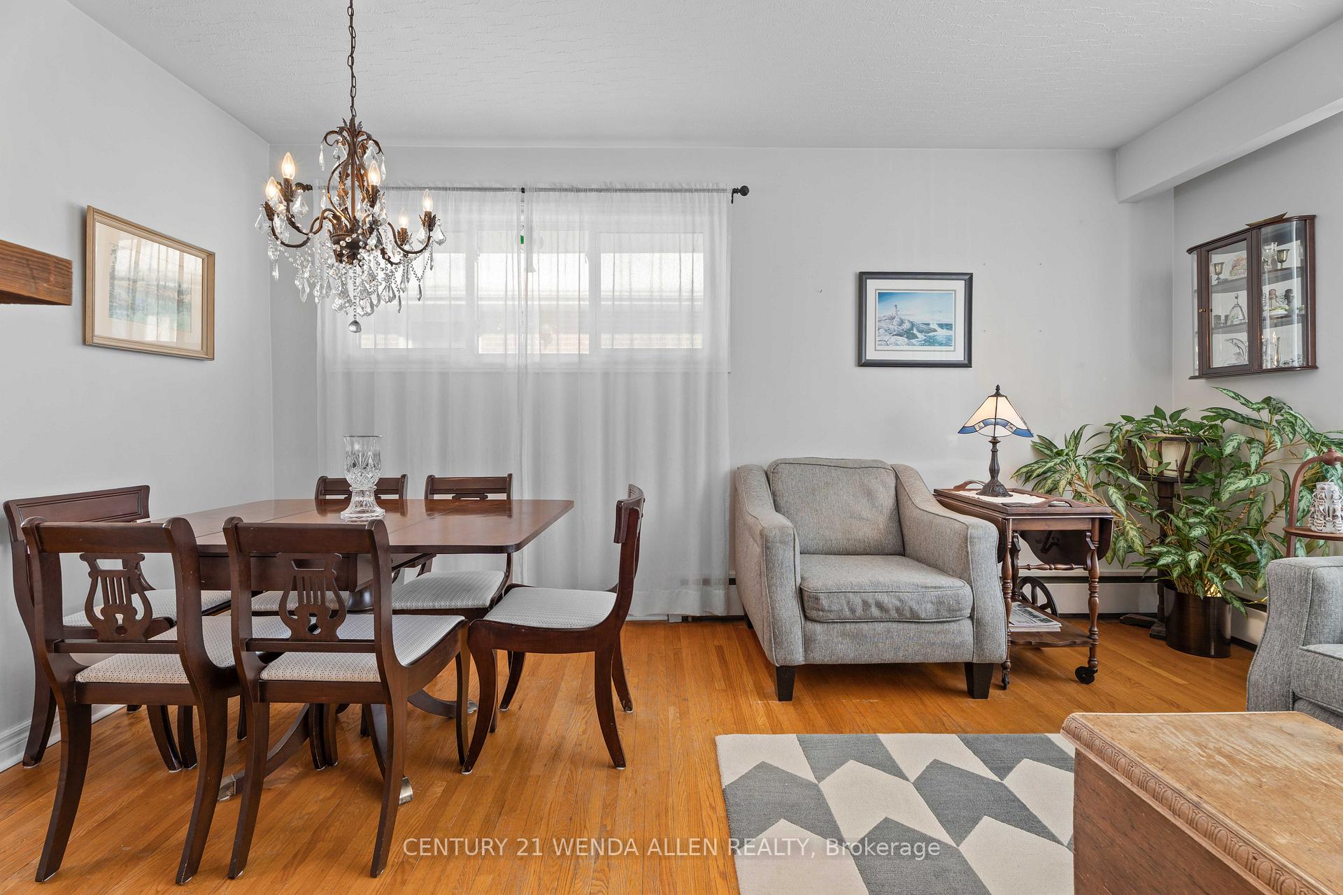 Photo 11 of 560 Central Park Boulevard N, Oshawa, O'Neill — HOMEH