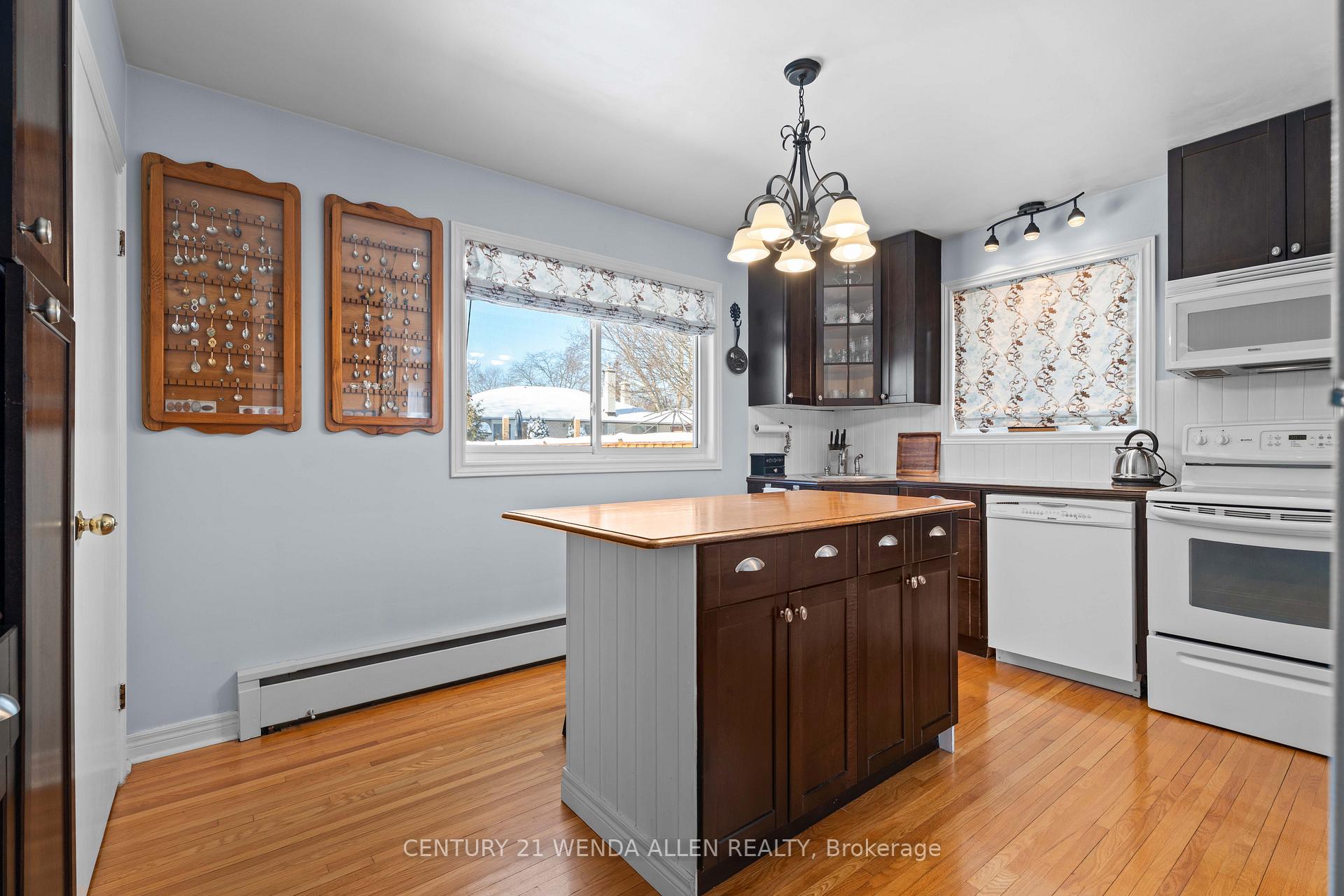 Photo 14 of 560 Central Park Boulevard N, Oshawa, O'Neill — HOMEH