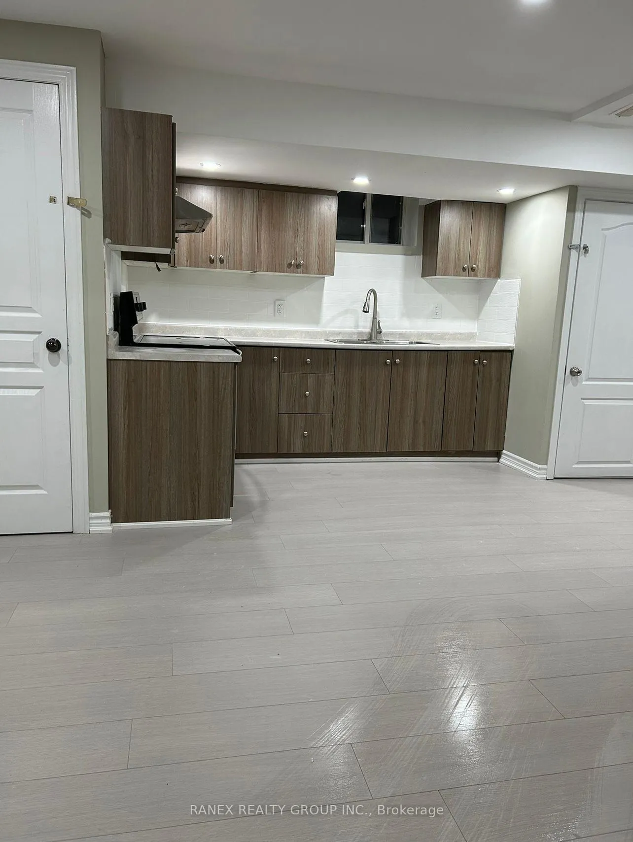 Photo 17 of 3 Bentgrass Lane, Brampton, Snelgrove — HOMEH