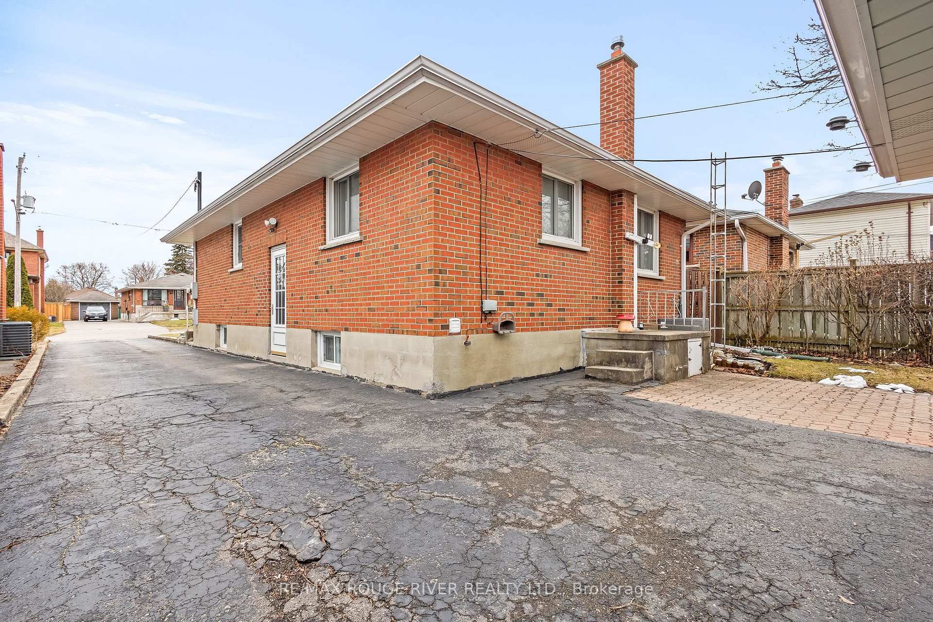 Photo 30 of 456 Miller Avenue, Oshawa, McLaughlin — HOMEH
