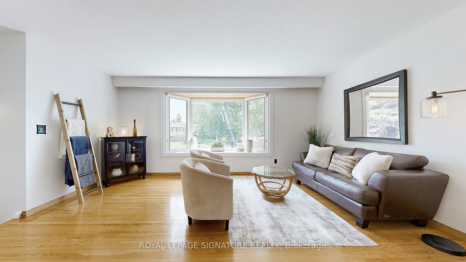 Photo 6 of 10 O'Dell Court, Ajax, South East — HOMEH