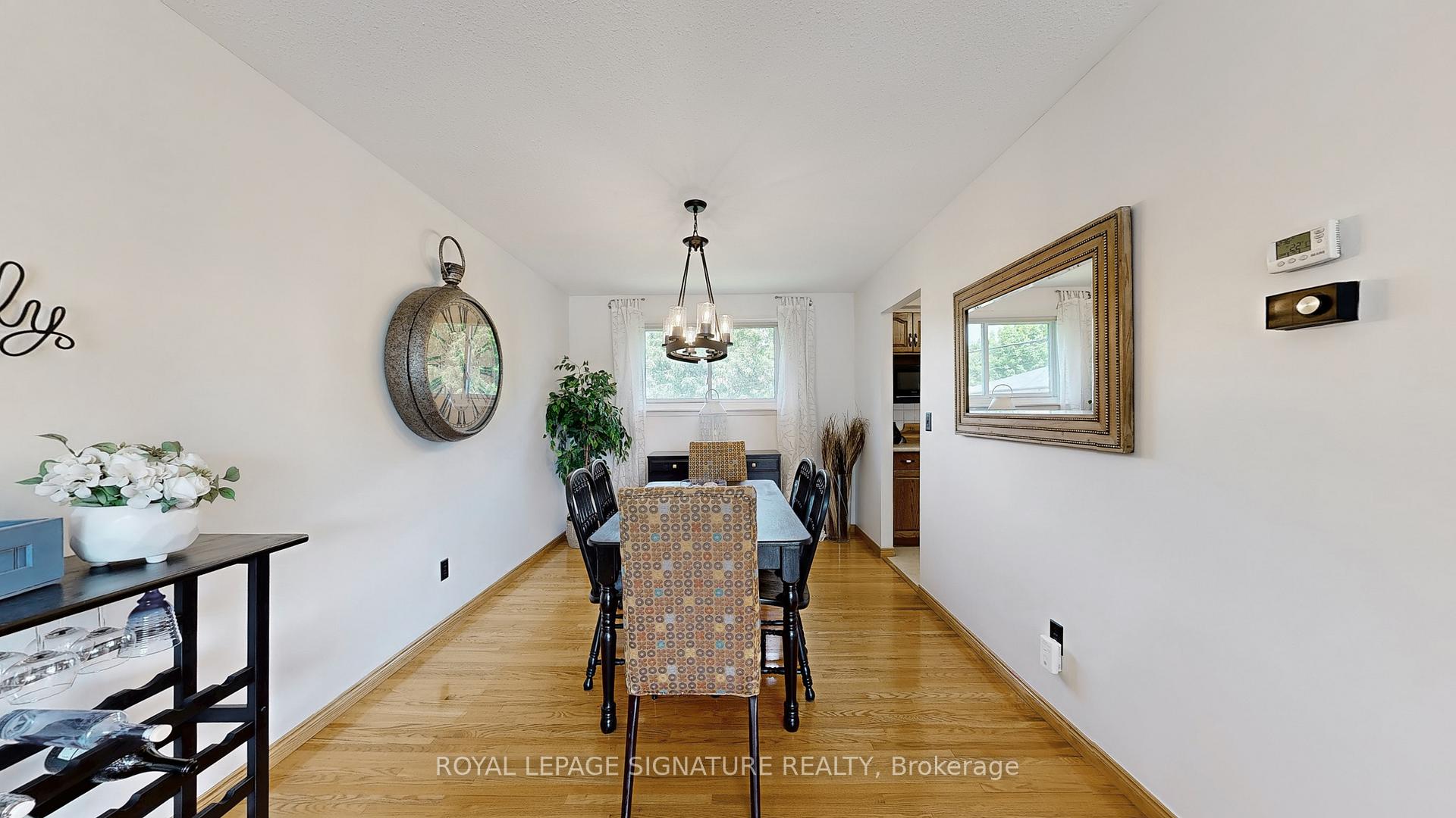 Photo 9 of 10 O'Dell Court, Ajax, South East — HOMEH
