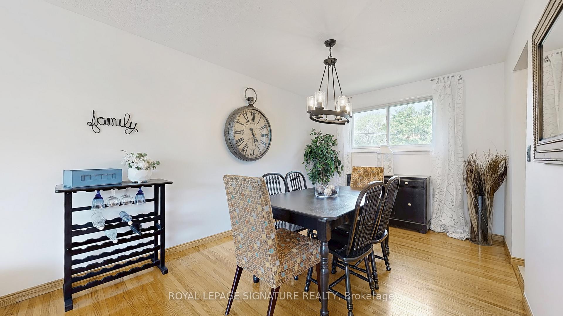 Photo 8 of 10 O'Dell Court, Ajax, South East — HOMEH