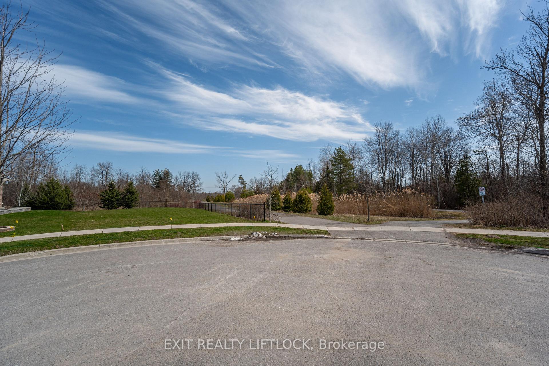 Photo 4 of 418 Raymond Street, Peterborough, Northcrest Ward 5 — HOMEH