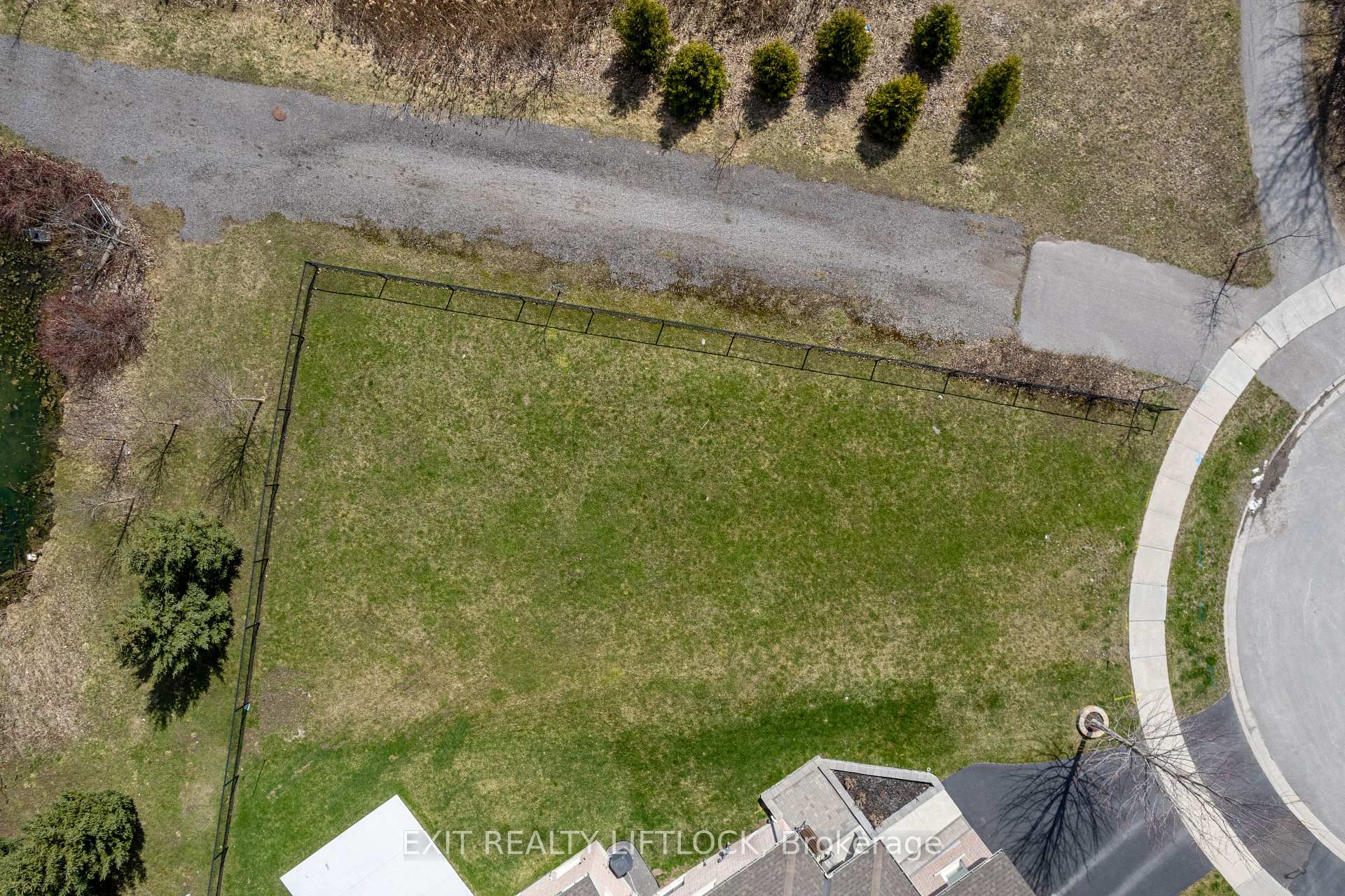 Photo 5 of 418 Raymond Street, Peterborough, Northcrest Ward 5 — HOMEH