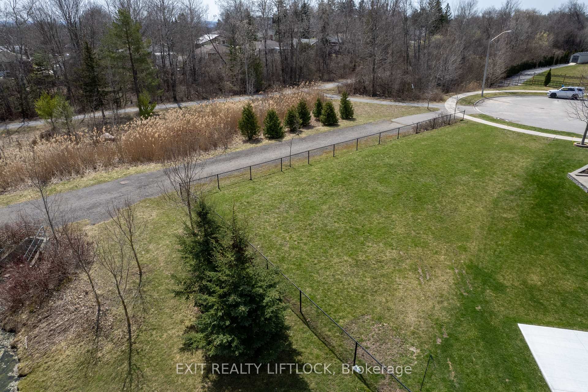 Photo 10 of 418 Raymond Street, Peterborough, Northcrest Ward 5 — HOMEH