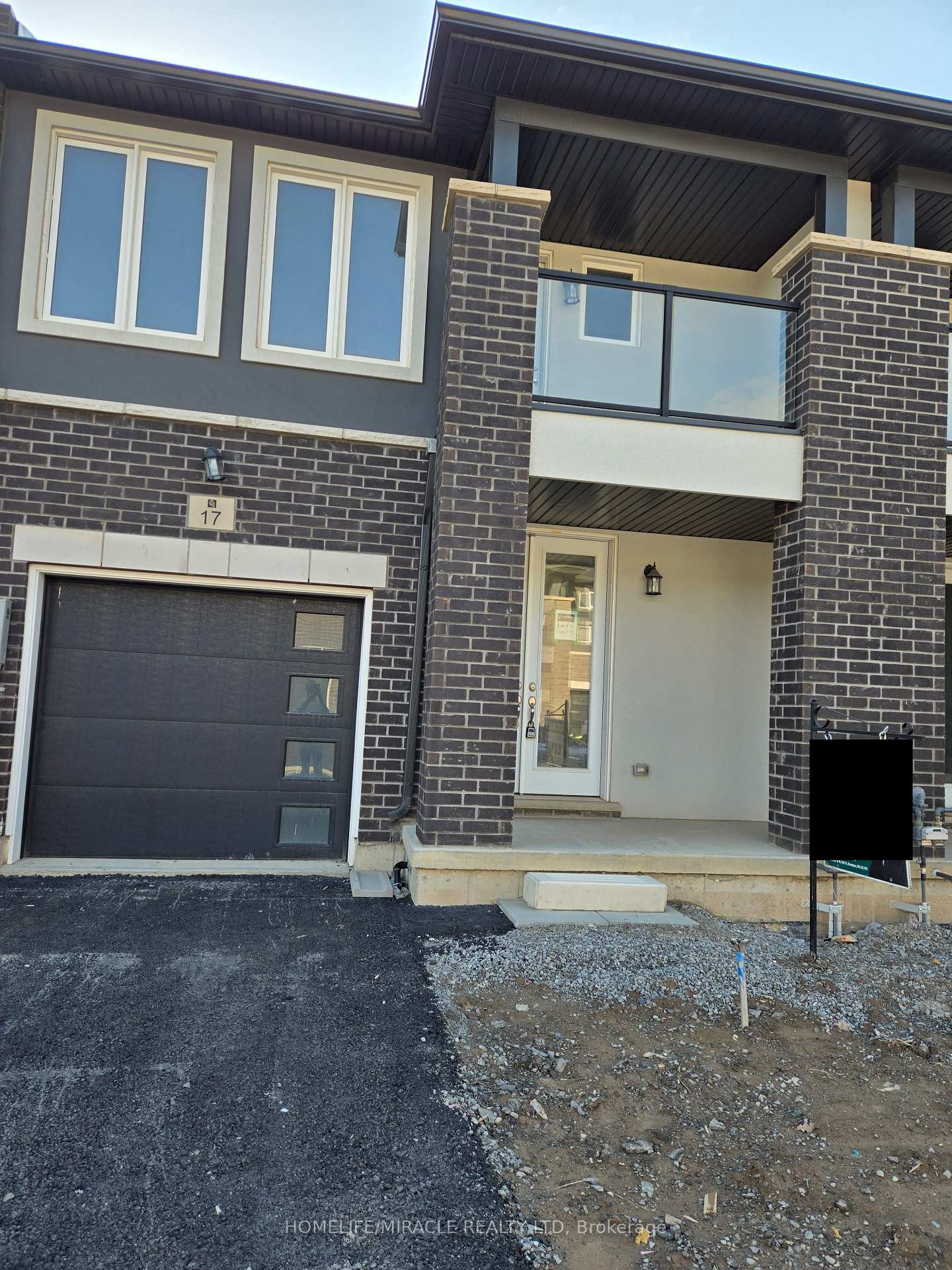 Front of 17 Renfrew Trail