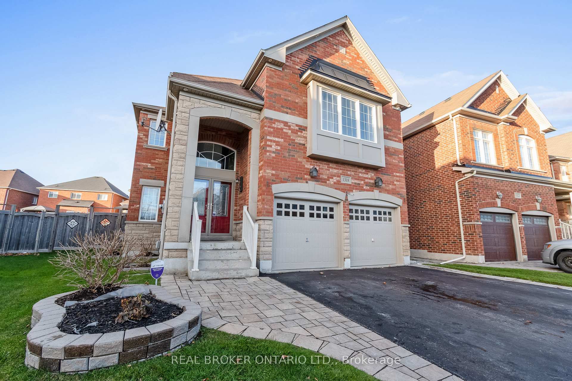 Photo 1 of 1318 Harlstone Crescent, Oshawa, Taunton — HOMEH