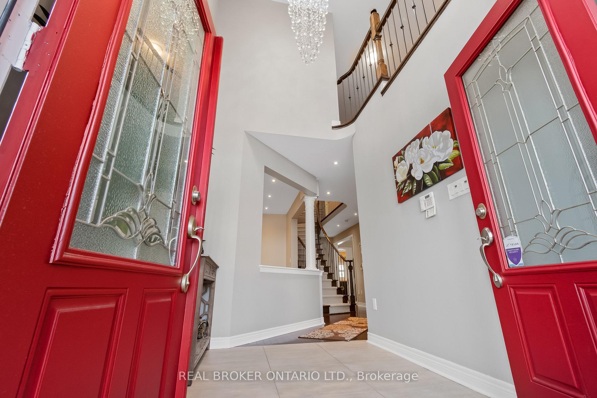 Photo 4 of 1318 Harlstone Crescent, Oshawa, Taunton — HOMEH