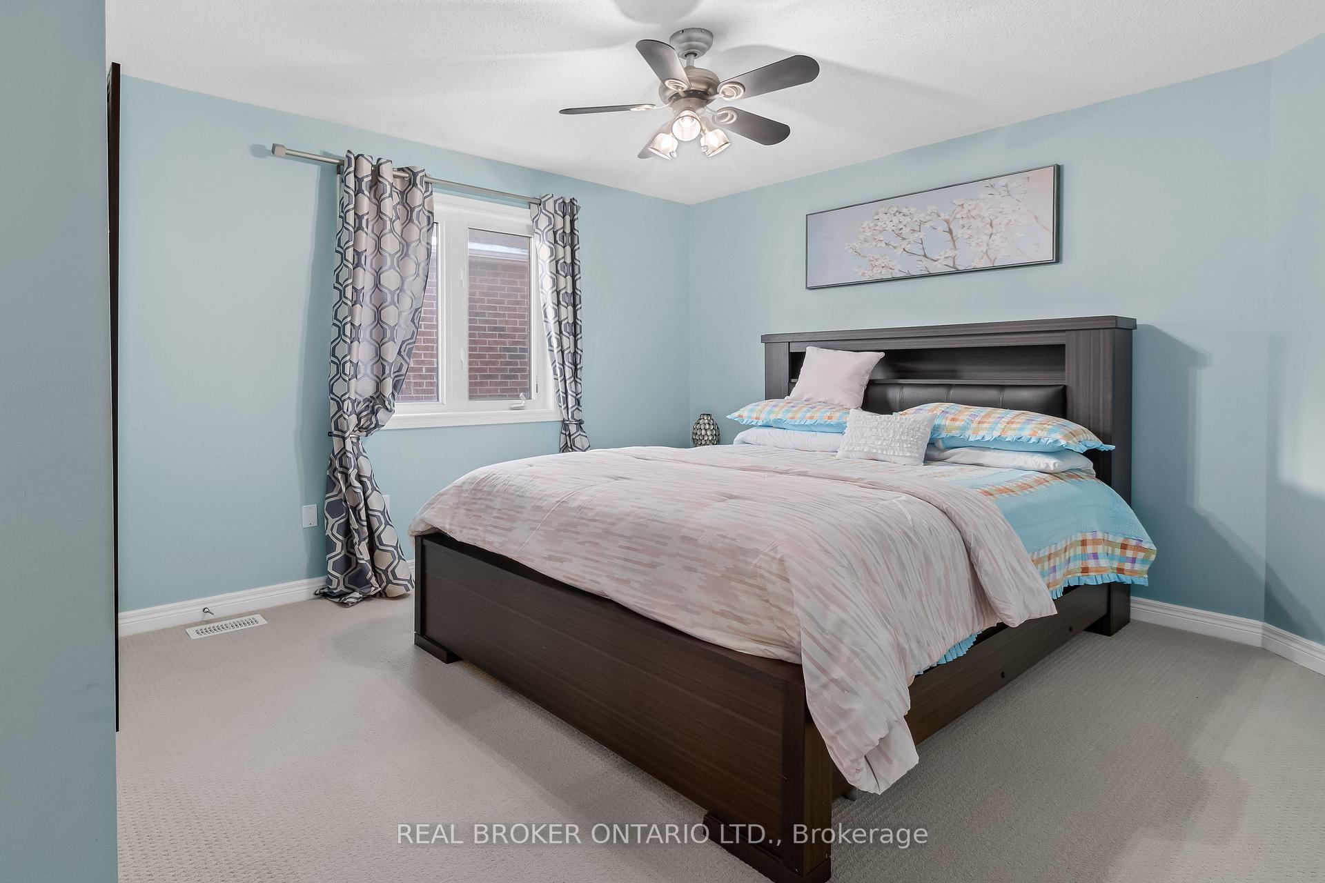 Photo 26 of 1318 Harlstone Crescent, Oshawa, Taunton — HOMEH