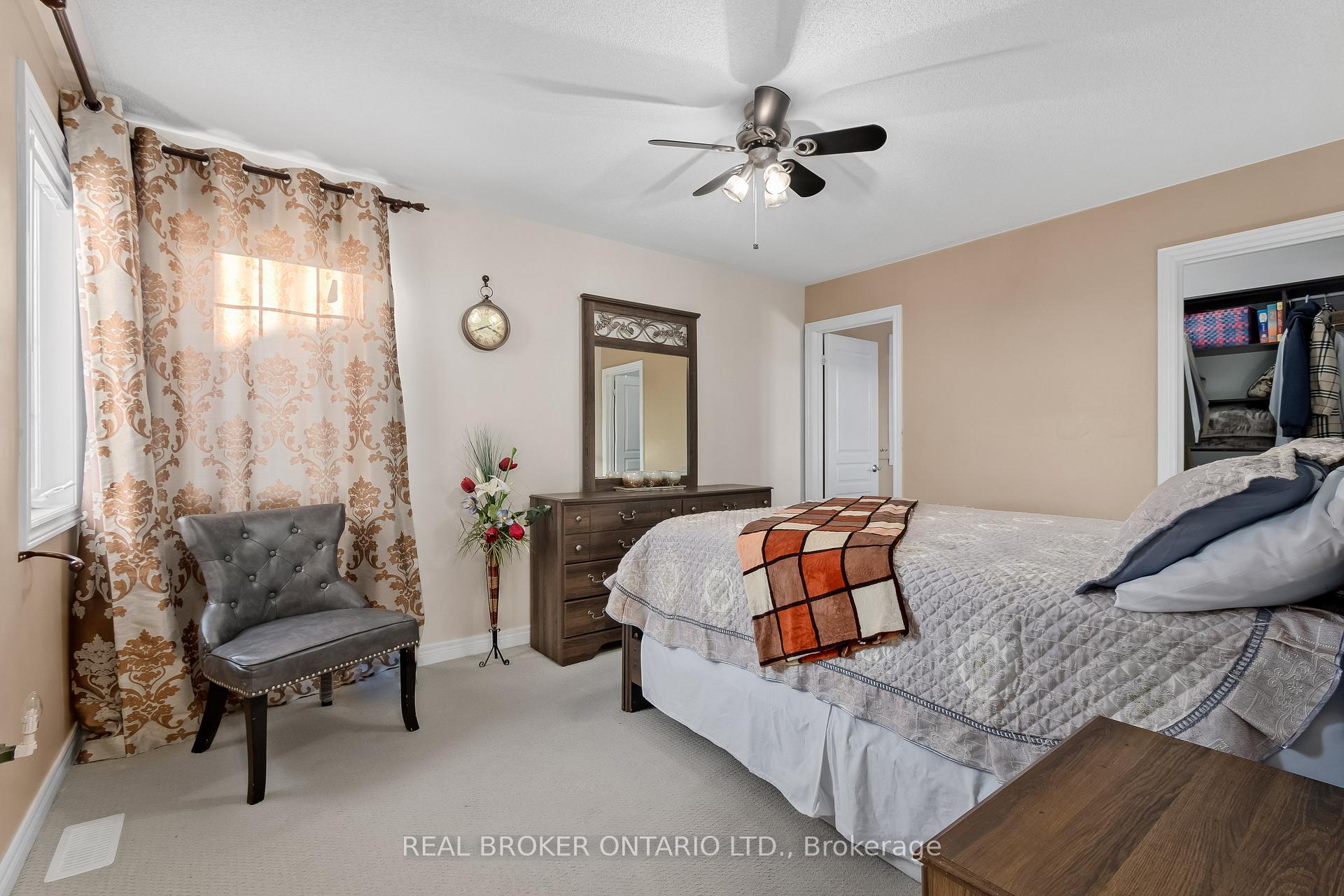 Photo 27 of 1318 Harlstone Crescent, Oshawa, Taunton — HOMEH