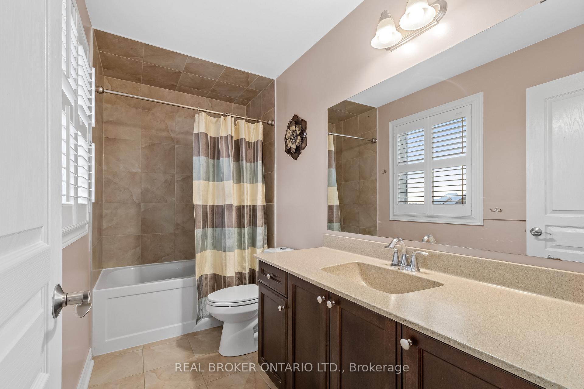 Photo 28 of 1318 Harlstone Crescent, Oshawa, Taunton — HOMEH