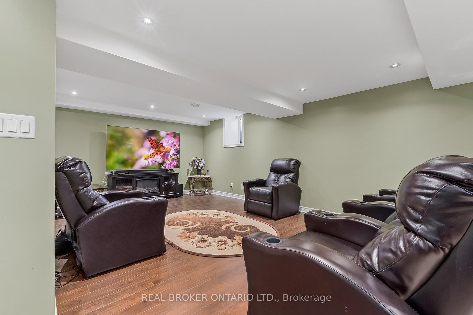 Photo 30 of 1318 Harlstone Crescent, Oshawa, Taunton — HOMEH