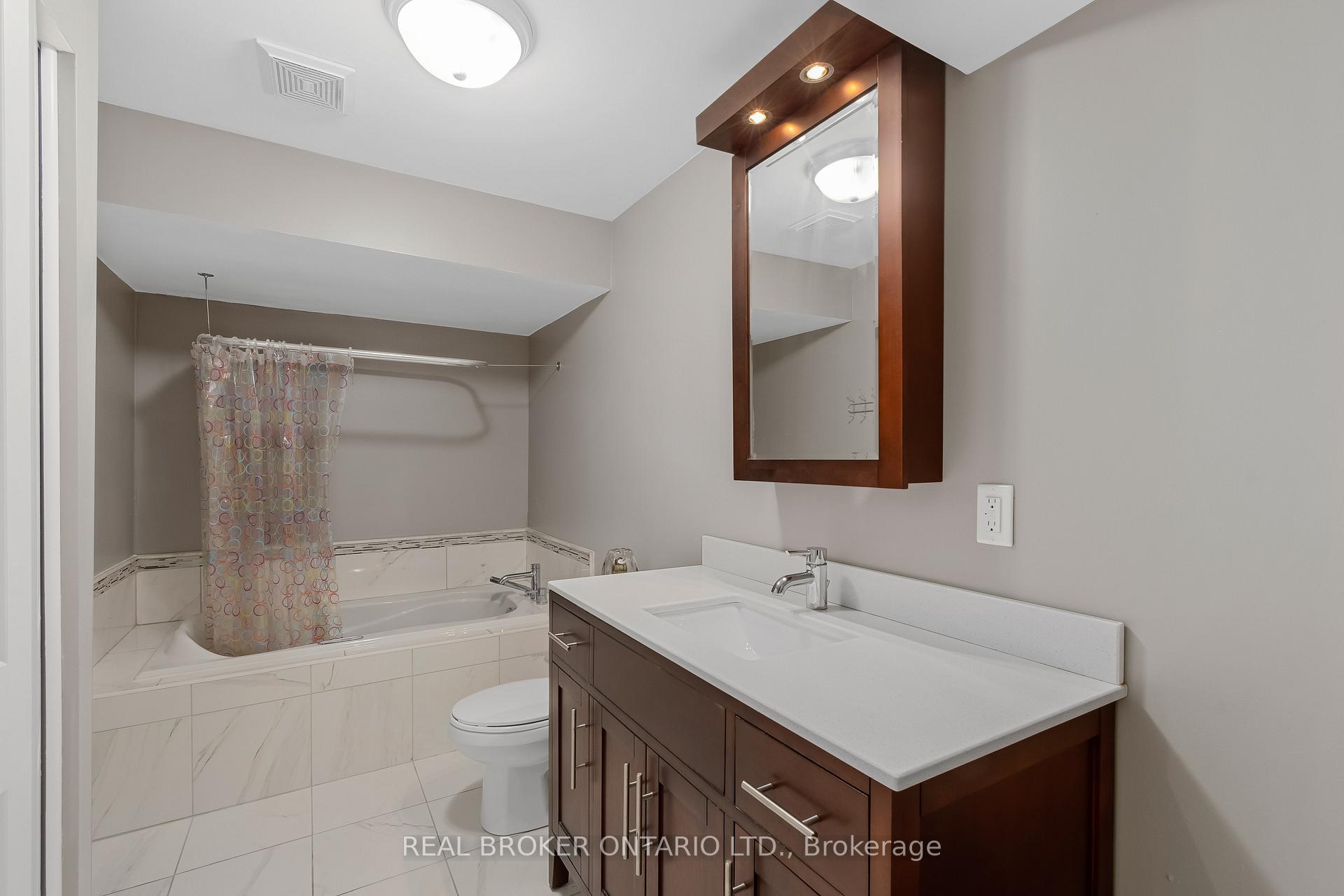 Photo 35 of 1318 Harlstone Crescent, Oshawa, Taunton — HOMEH