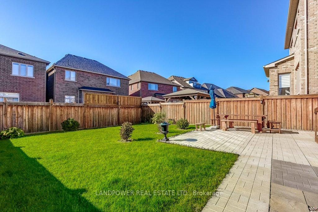 Photo 40 of 38 St Ives Crescent, Whitby, Rural Whitby — HOMEH