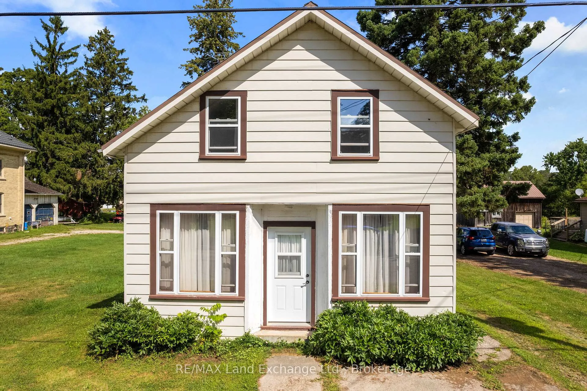 Photo 2 of 16 6 Concession, Brockton — HOMEH