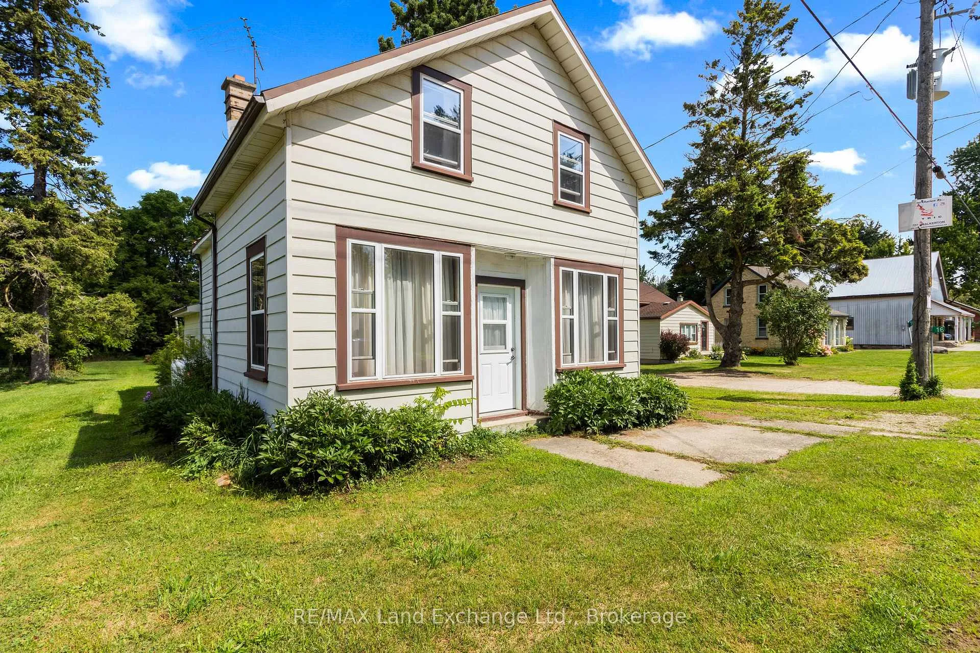 Photo 10 of 16 6 Concession, Brockton — HOMEH