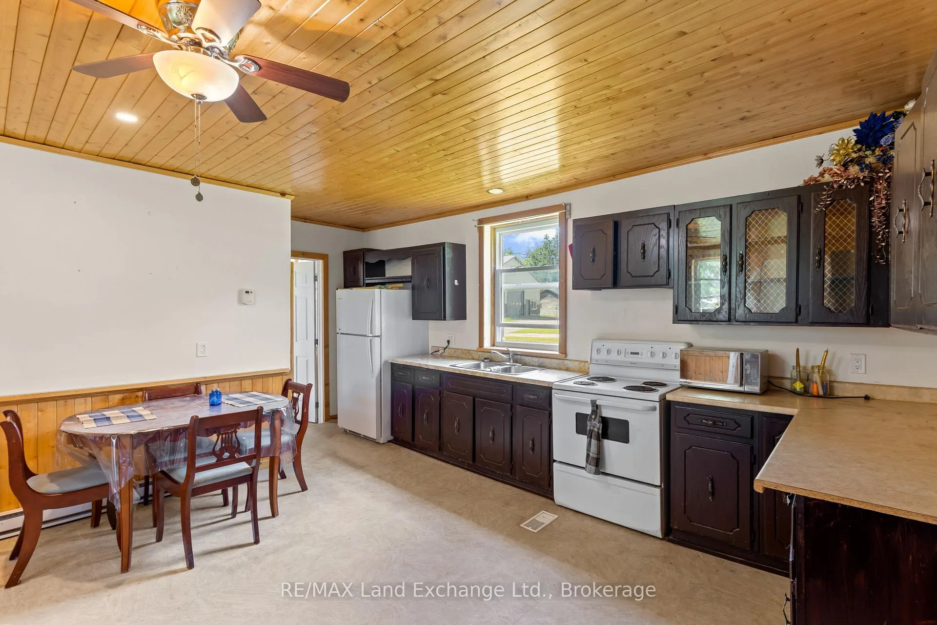 Photo 31 of 16 6 Concession, Brockton — HOMEH