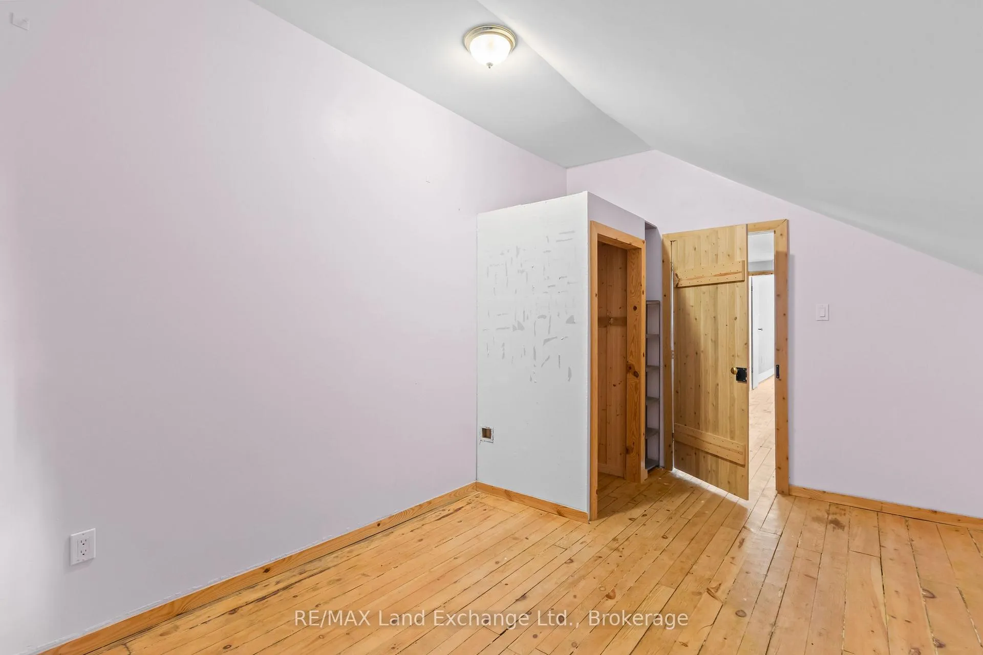 Photo 53 of 16 6 Concession, Brockton — HOMEH