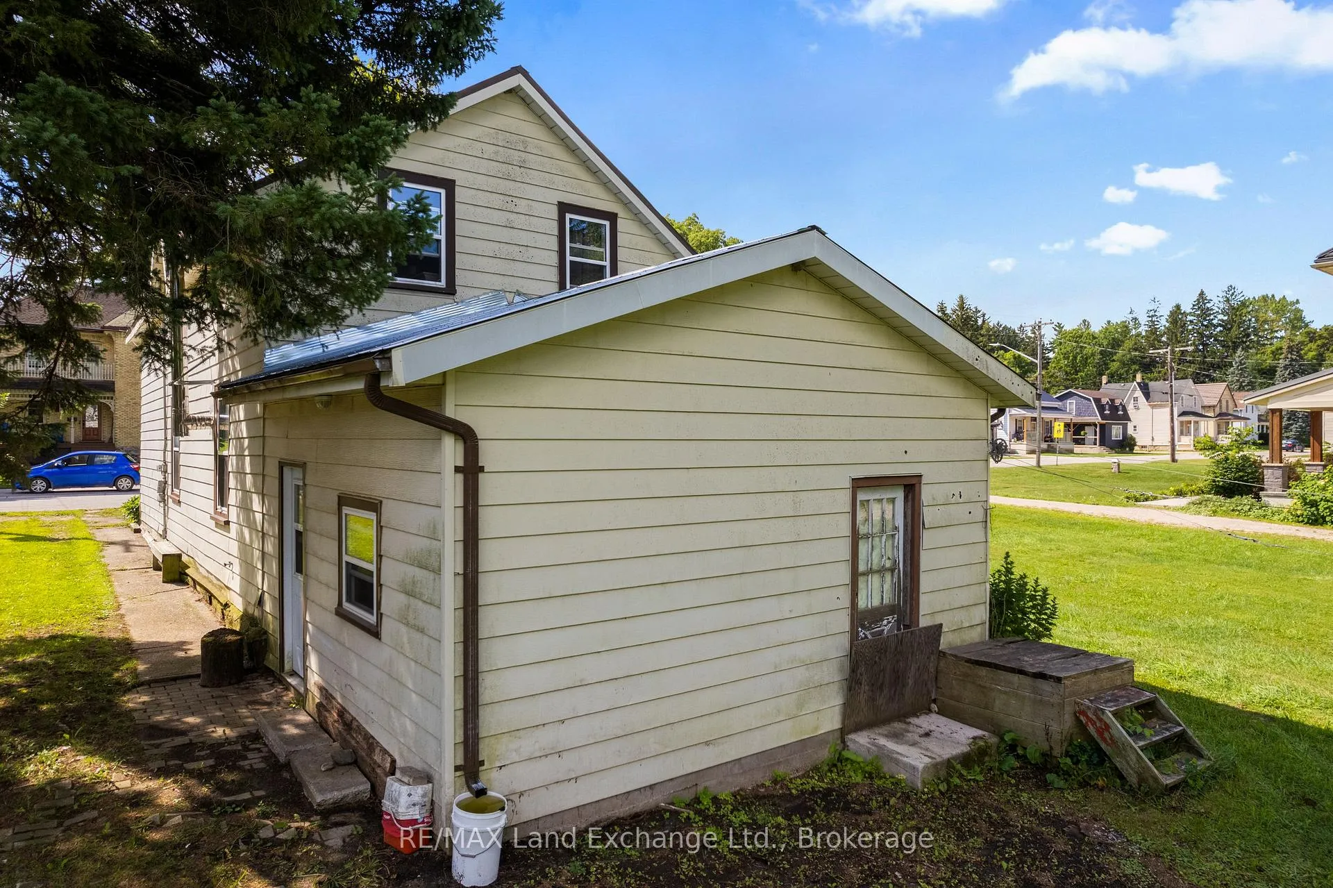 Photo 78 of 16 6 Concession, Brockton — HOMEH