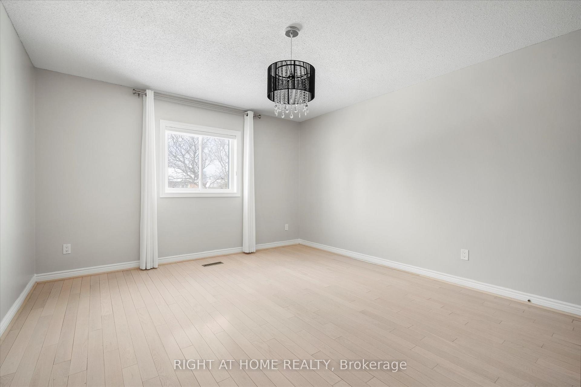 Photo 34 of 4 Cahill Court, Whitby, Pringle Creek — HOMEH