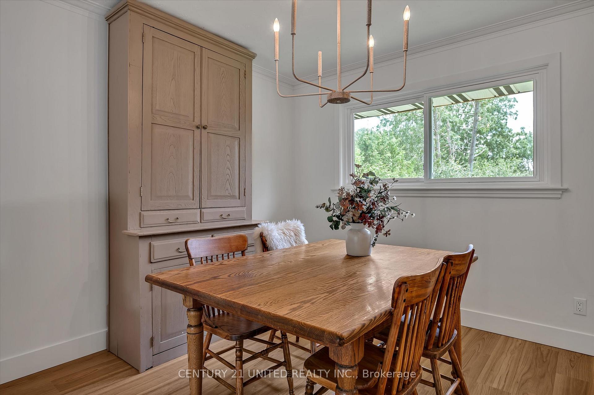 Photo 12 of 997 Weller Street, Peterborough, Monaghan Ward 2 — HOMEH