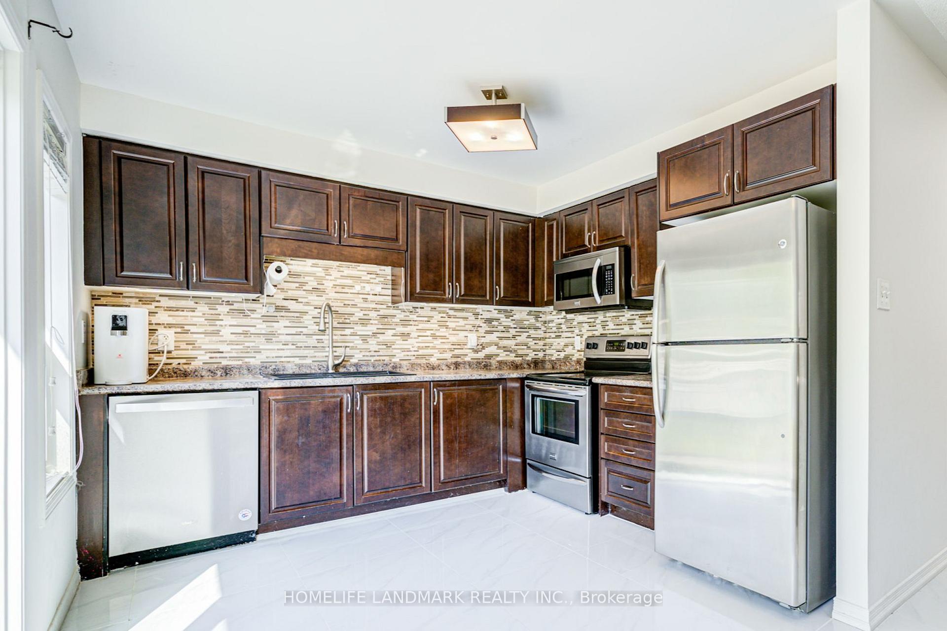 Photo 11 of 55 Lewis Honey Drive, Aurora, Bayview Northeast — HOMEH