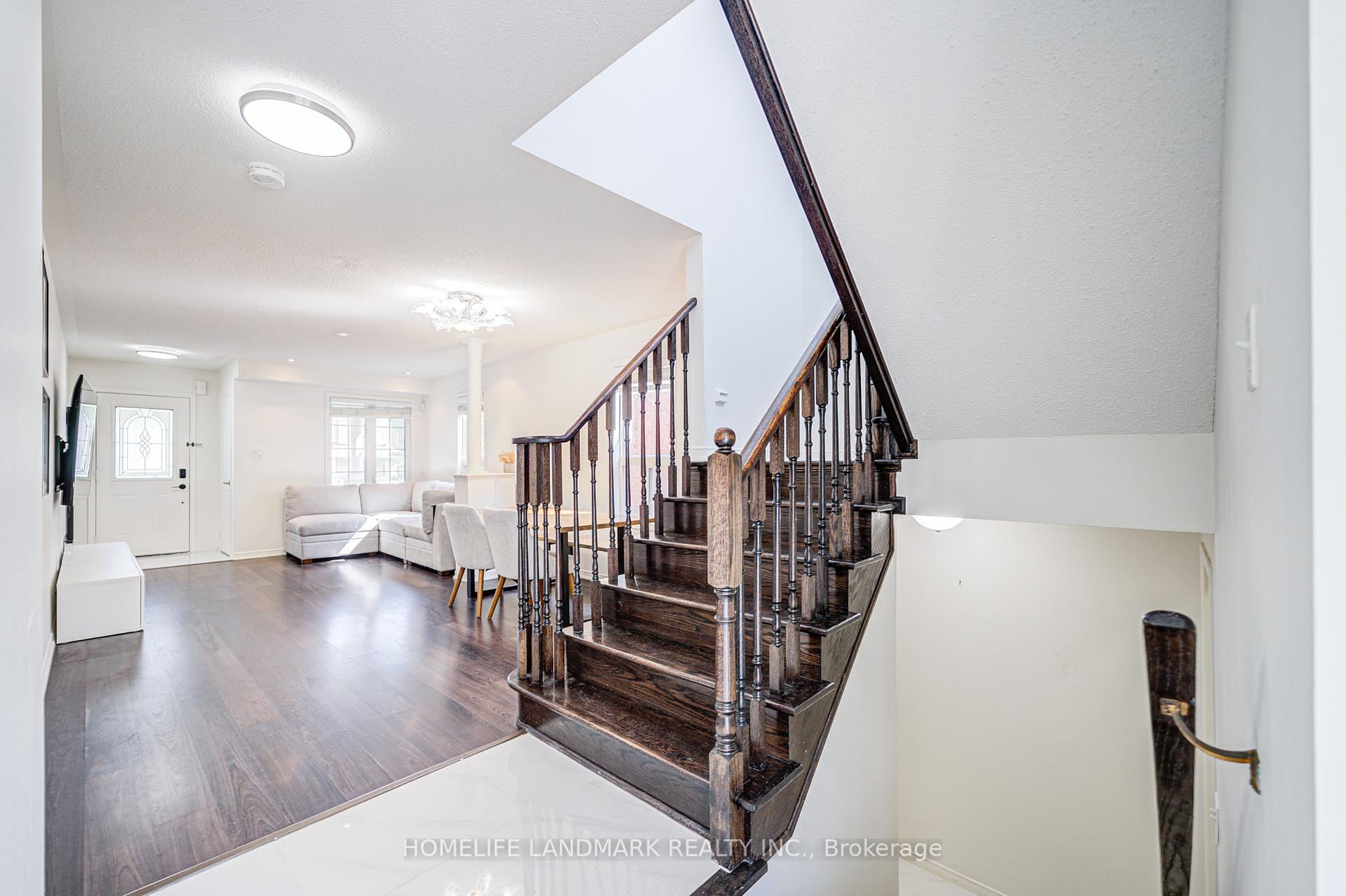 Photo 20 of 55 Lewis Honey Drive, Aurora, Bayview Northeast — HOMEH
