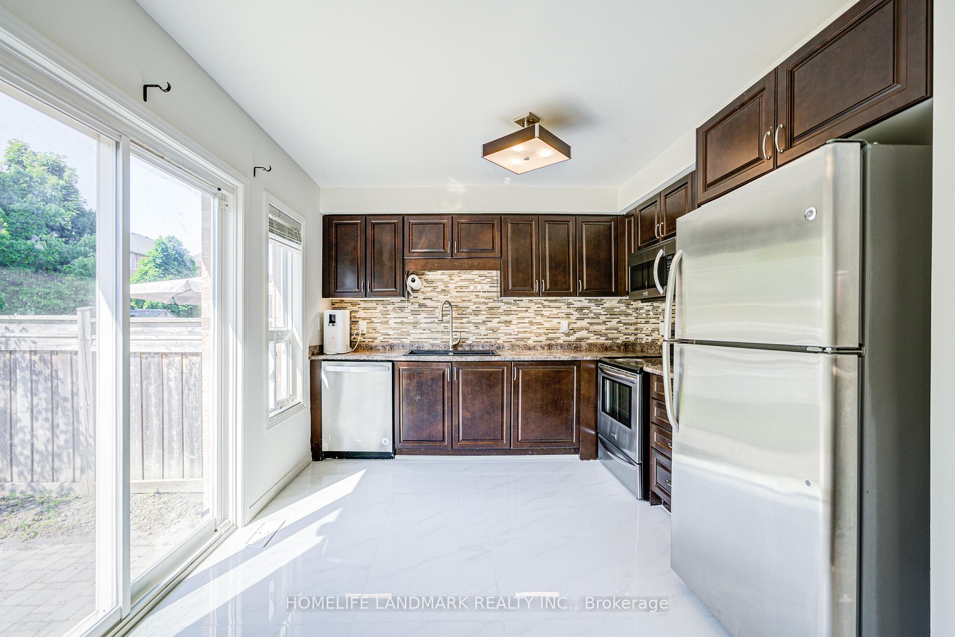 Photo 8 of 55 Lewis Honey Drive, Aurora, Bayview Northeast — HOMEH