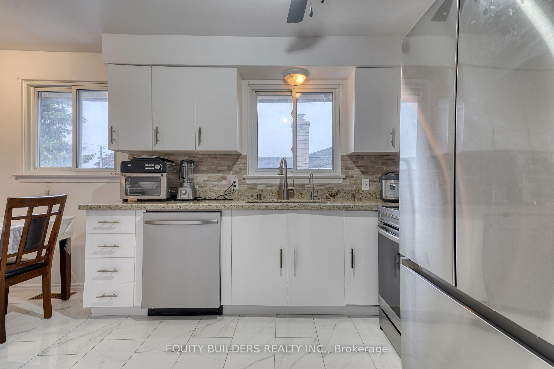 Photo 10 of 1340 Cedar Street W, Oshawa, Lakeview — HOMEH