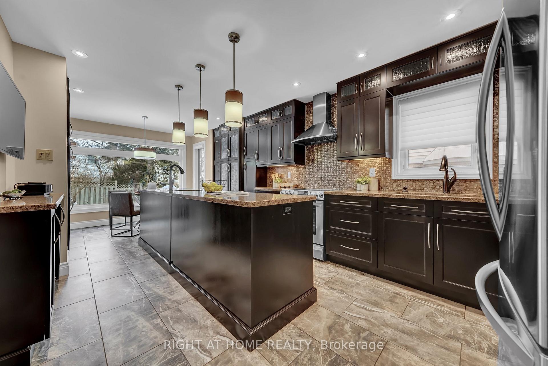 Photo 19 of 18 Kennett Drive, Whitby, Lynde Creek — HOMEH