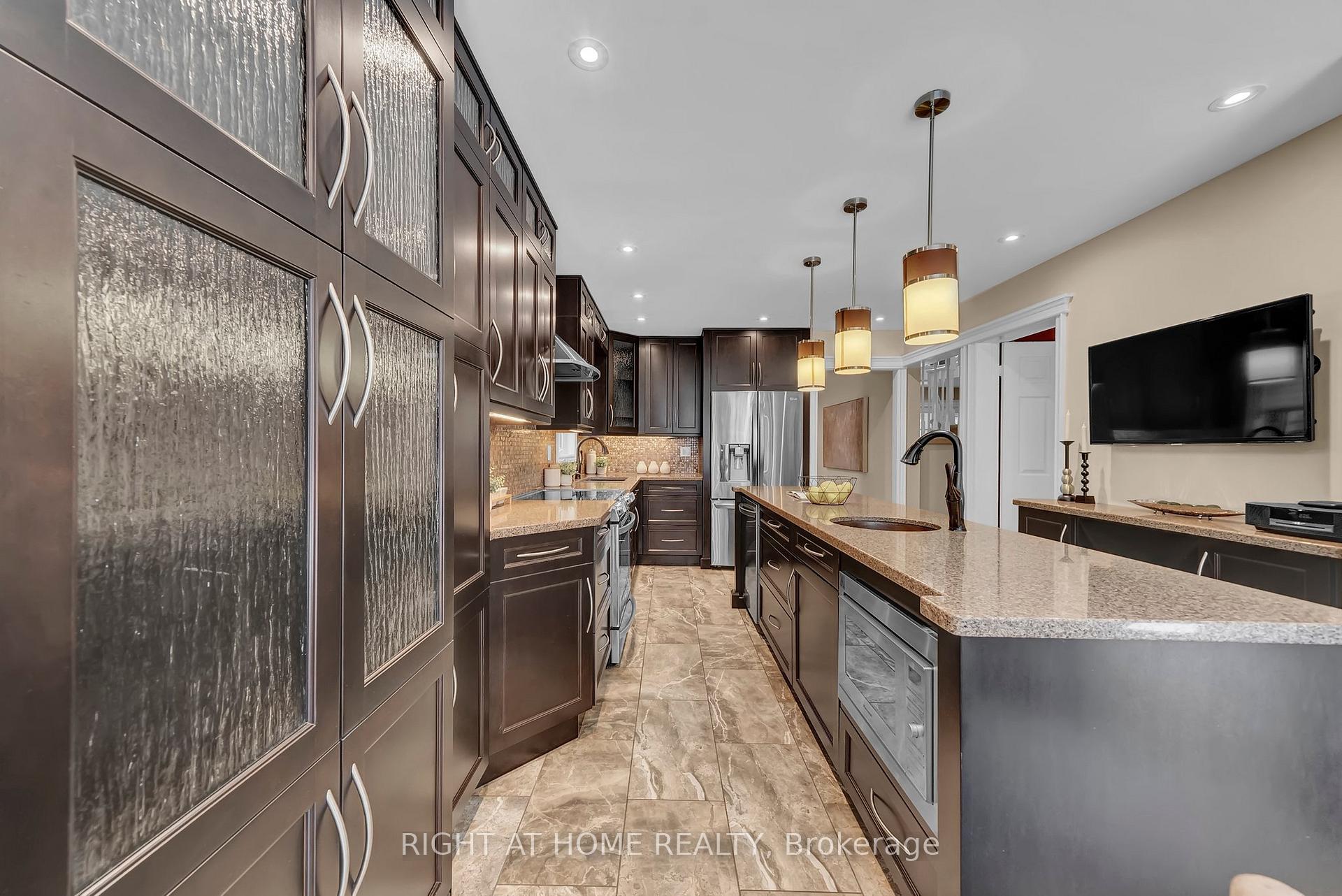 Photo 22 of 18 Kennett Drive, Whitby, Lynde Creek — HOMEH